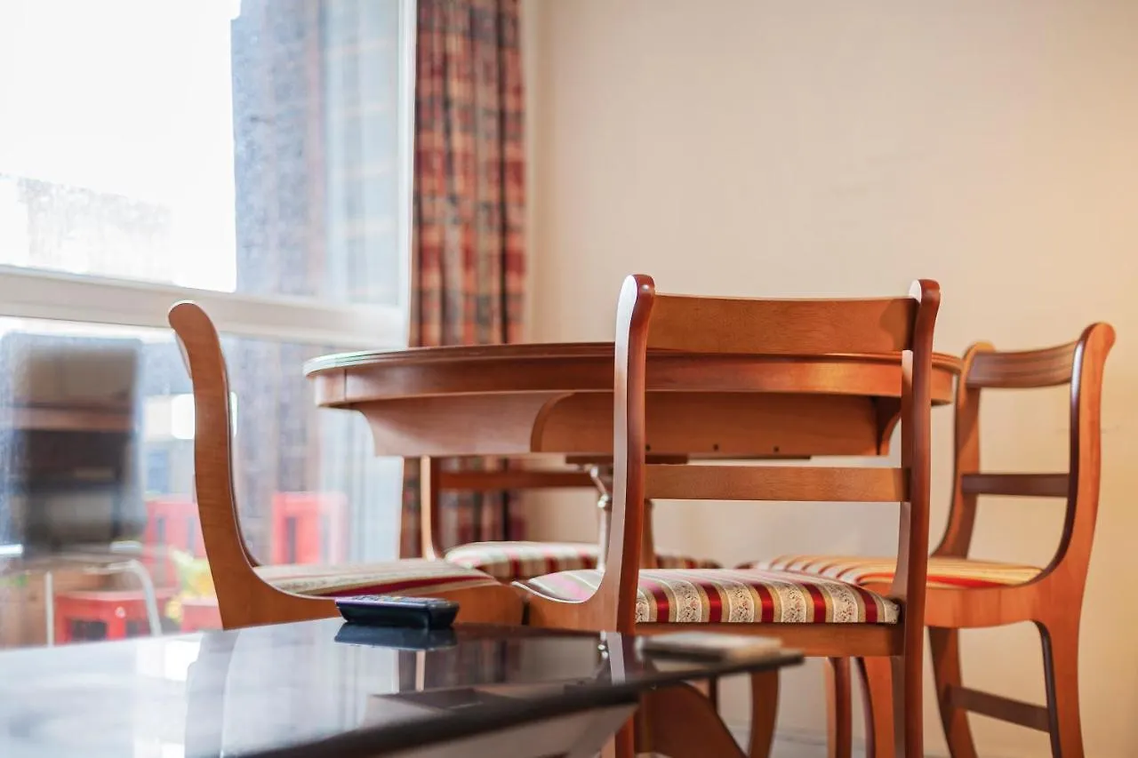 Modern Flat Wbalcony & City View, East London United Kingdom